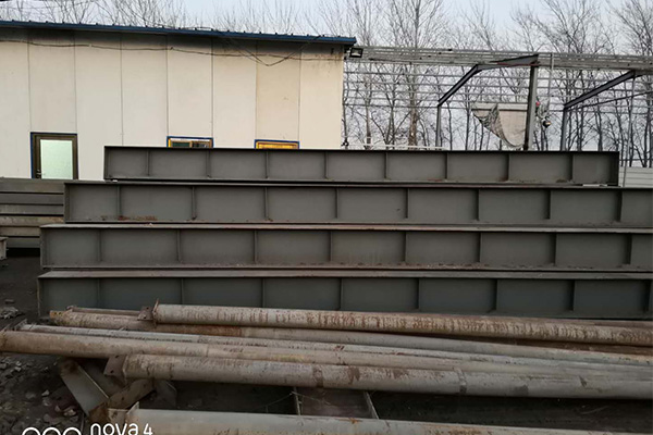 出售300*150直條6米長，150根，450*200直條6米，全新框架樓的平臺梁